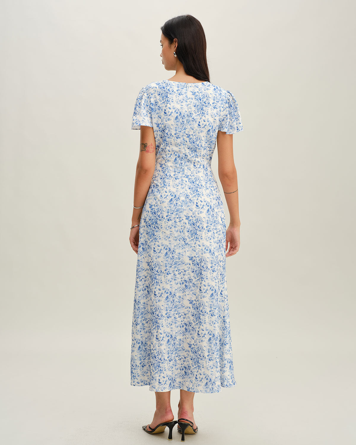 Florencia | Blue Floral V-Neck Button Maxi Dress